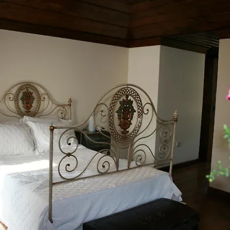 Casa De Carcavelos Kır Evi